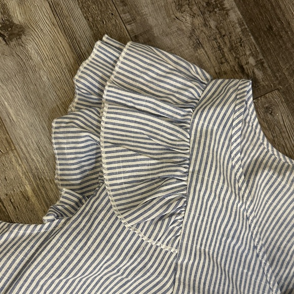 Striped Ruffle Sleeve Top - Picture 3 of 3